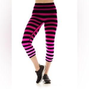 K-DEER Laura Stripe Capri